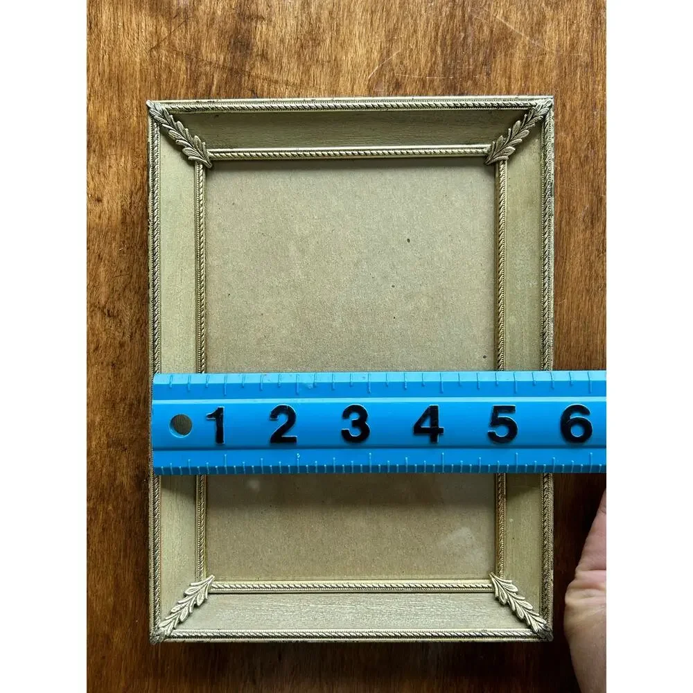 Vintage Art Deco-style picture frame ornate corner leaf motifs & twisted rope